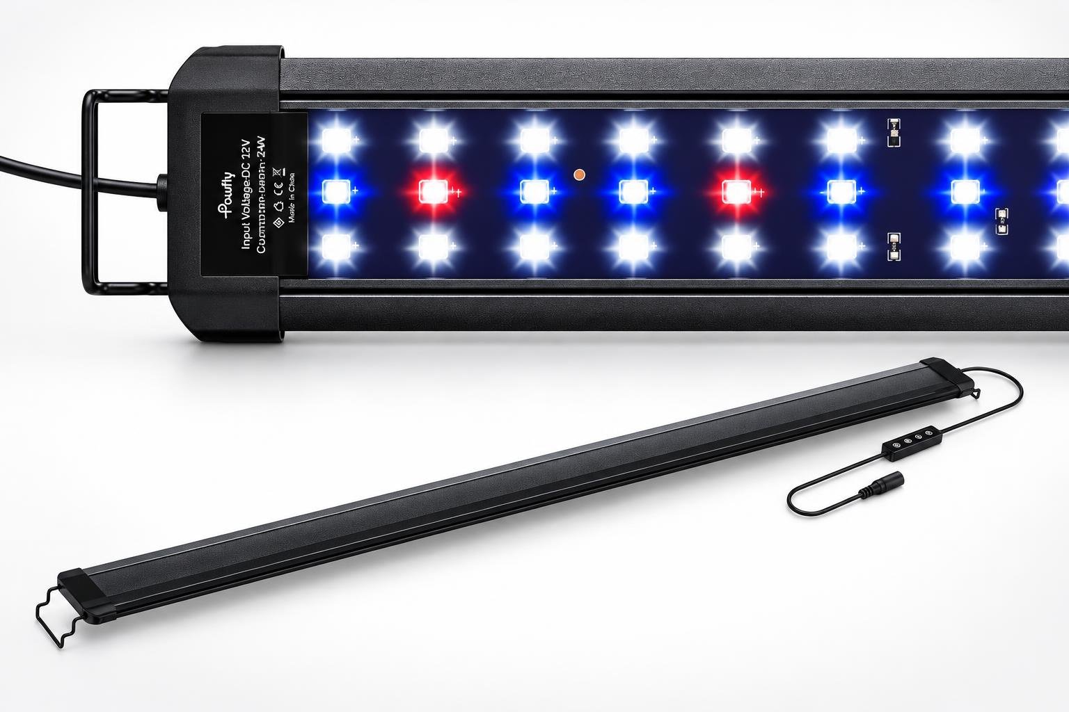 Lampada LED Pawfly per acquari da 121 a 137 cm: luce regolabile e timer in offerta